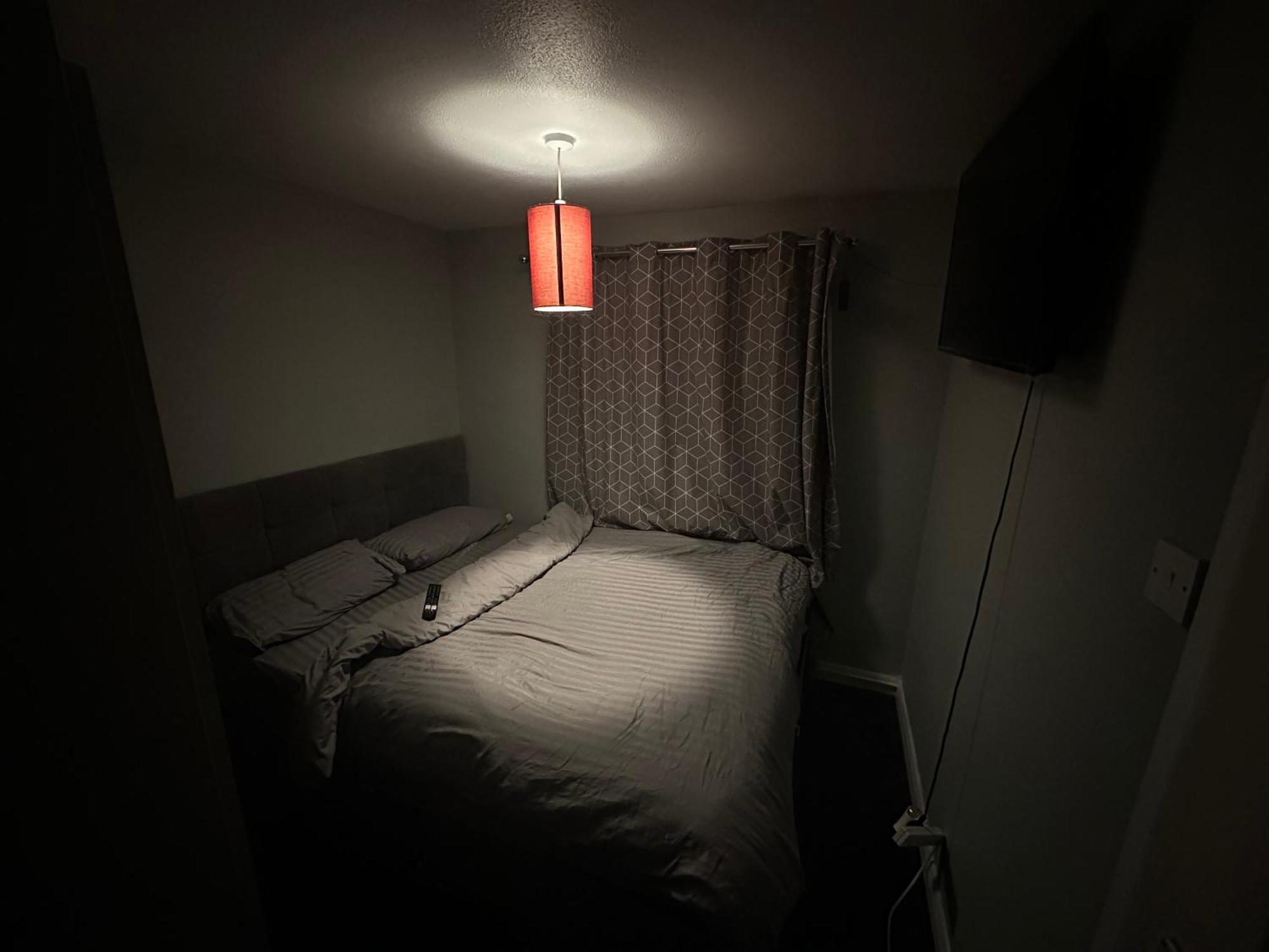 1 Bedroom In 3bed House Bristol